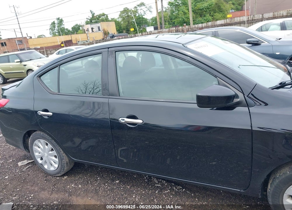 2017 NISSAN VERSA VIN: 3N1CN7AP8HL840175