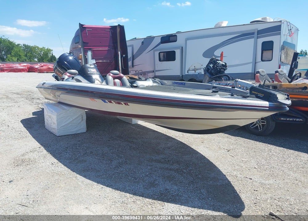 2011 RANGE Z521 VIN: RGR03192B111