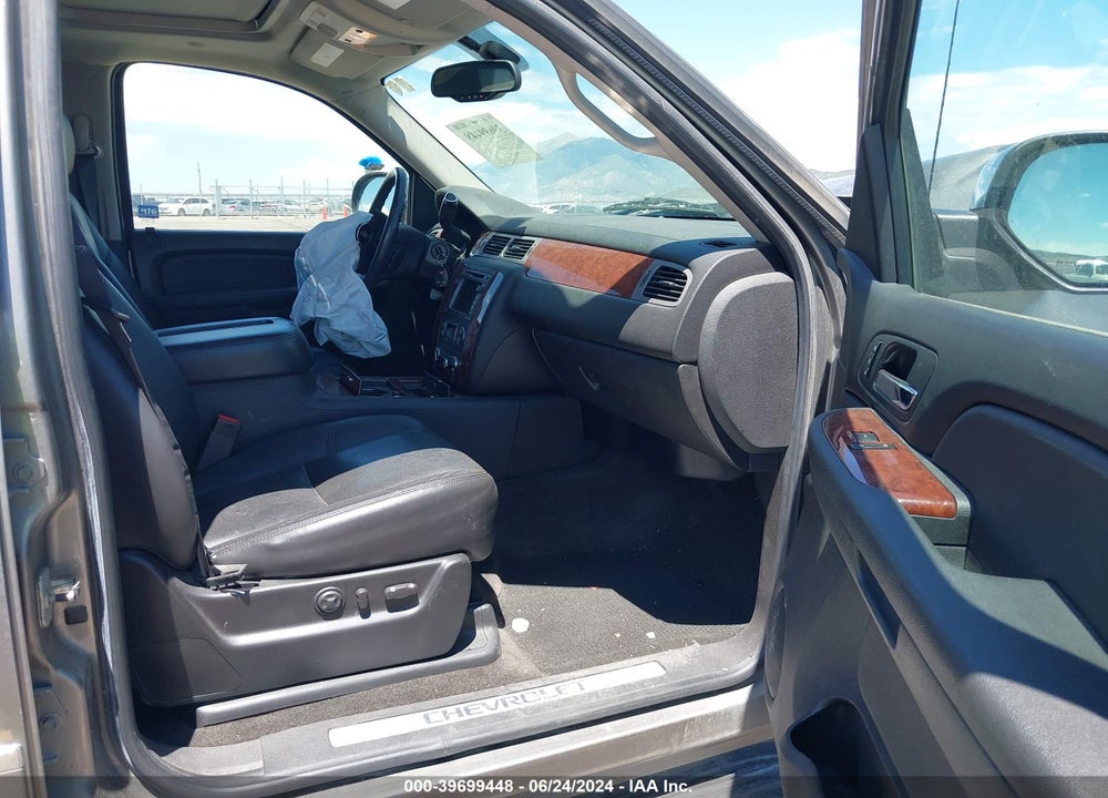2009 CHEVROLET AVALANCHE 1500 LTZ VIN: 3GNFK32Y19G193560