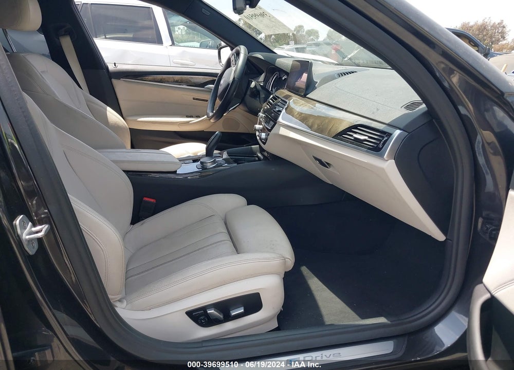 2019 BMW 530E IPERFORMANCE VIN: WBAJA9C53KB254884