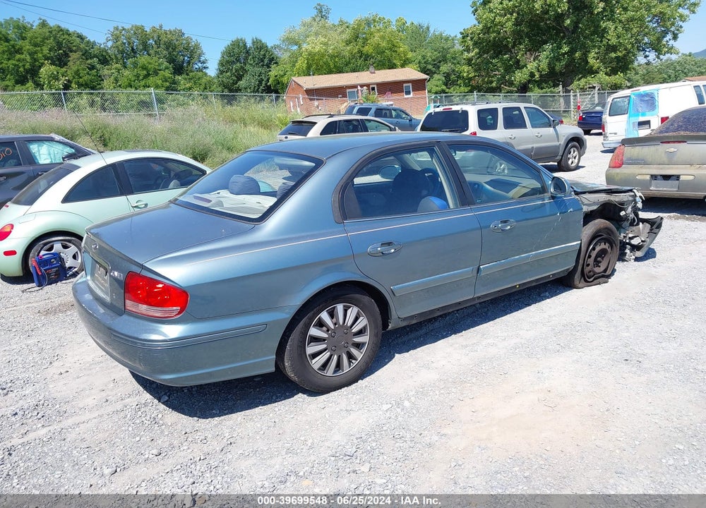 2004 HYUNDAI SONATA VIN: KMHWF25S84A082599
