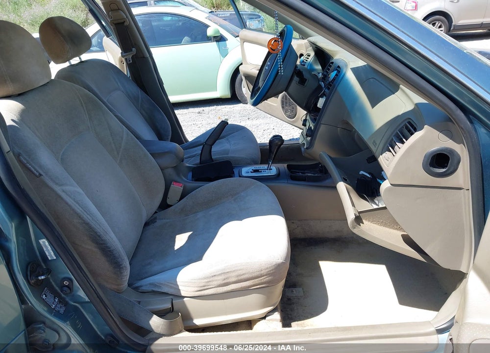2004 HYUNDAI SONATA VIN: KMHWF25S84A082599
