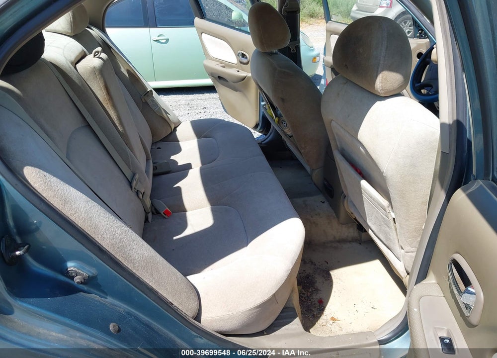 2004 HYUNDAI SONATA VIN: KMHWF25S84A082599