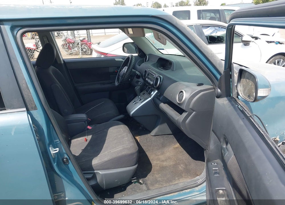 2008 SCION XB VIN: JTLKE50E581046128