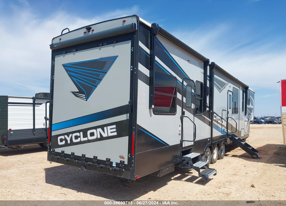 2022 HEARTLAND CYCLONE VIN: 5SFCG4535NE511214