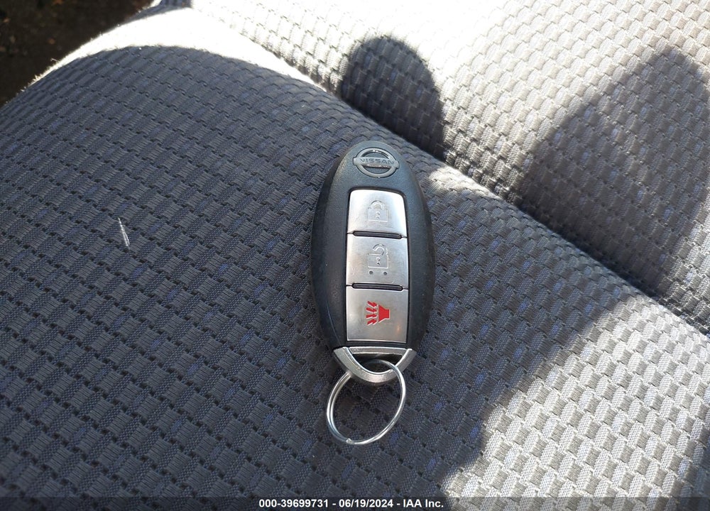 2008 NISSAN VERSA 1.8SL VIN: 3N1BC13EX8L403112