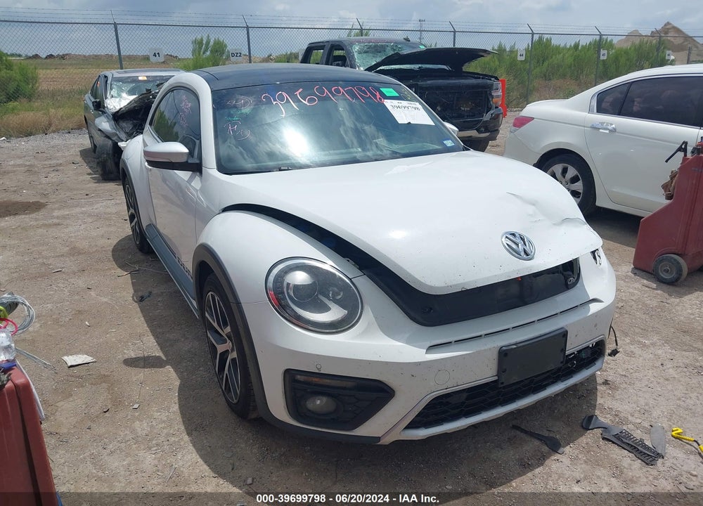 2016 VOLKSWAGEN BEETLE 1.8T DUNE VIN: 3VWS17AT3GM631577