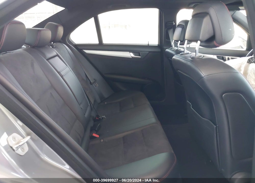 2014 MERCEDES-BENZ C 250 LUXURY/SPORT VIN: WDDGF4HB9EA952402