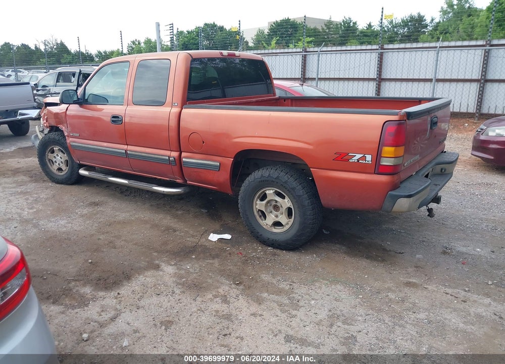 2001 CHEVROLET SILVERADO 1500 LS VIN: 2GCEK19T611329469