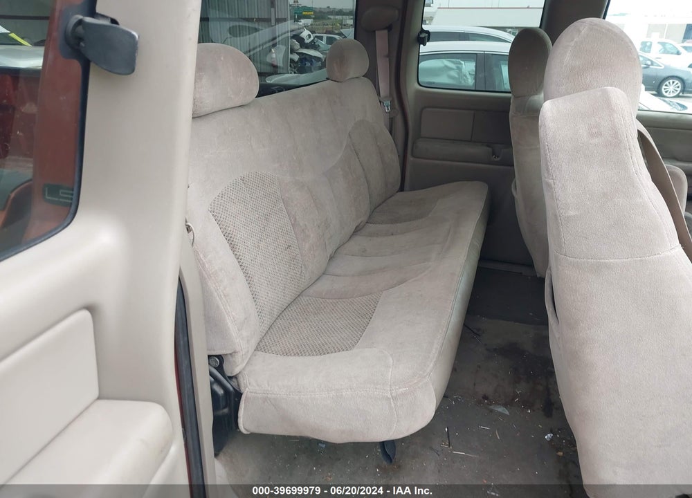2001 CHEVROLET SILVERADO 1500 LS VIN: 2GCEK19T611329469