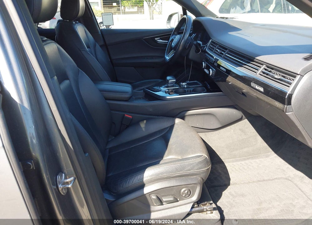 2018 AUDI Q7 3.0T PREMIUM VIN: WA1LAAF76JD028278
