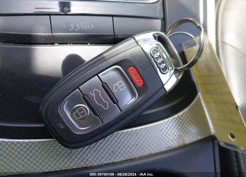 2015 AUDI A4 VIN: WAUAFAFLXFA076478