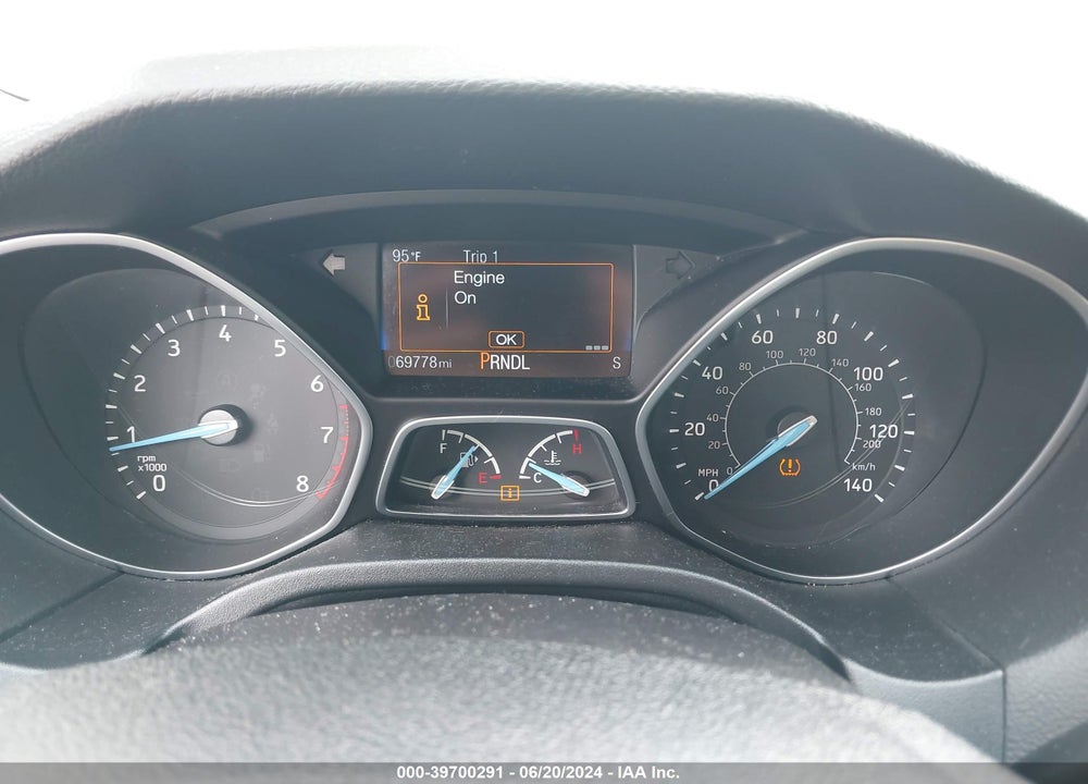 2018 FORD FOCUS SE VIN: 1FADP3F29JL204308