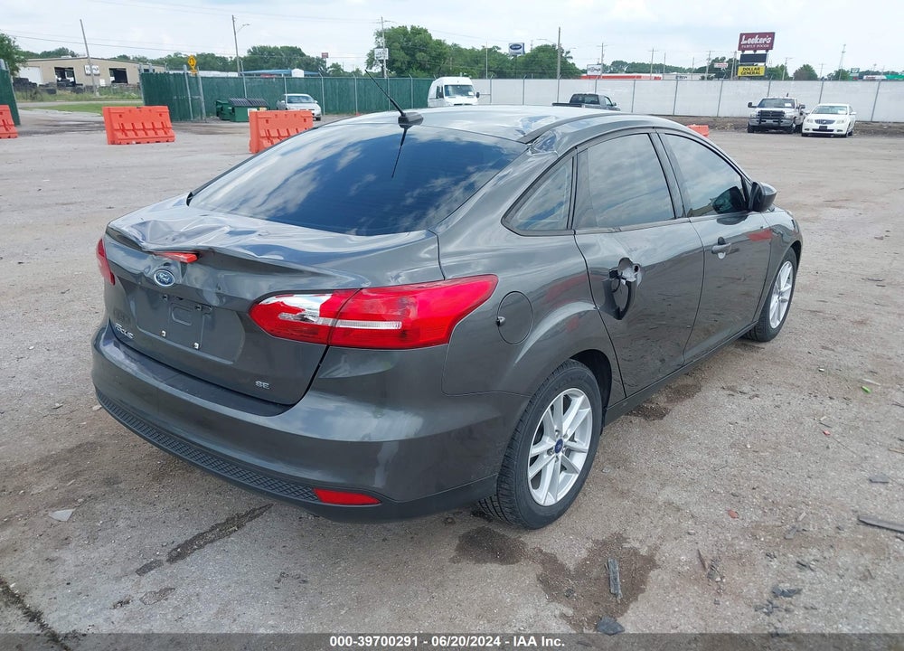2018 FORD FOCUS SE VIN: 1FADP3F29JL204308