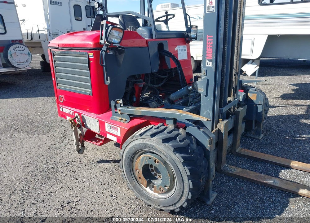 2019 MOFFETT M8 VIN: S460468B
