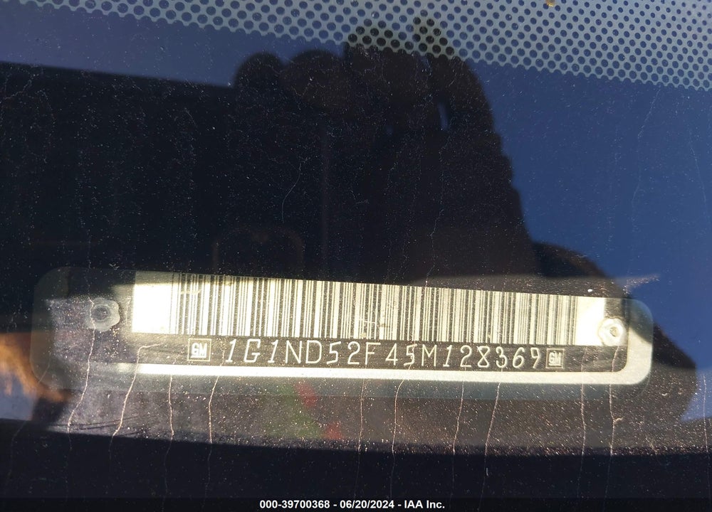 2005 CHEVROLET CLASSIC VIN: 1G1ND52F45M128369