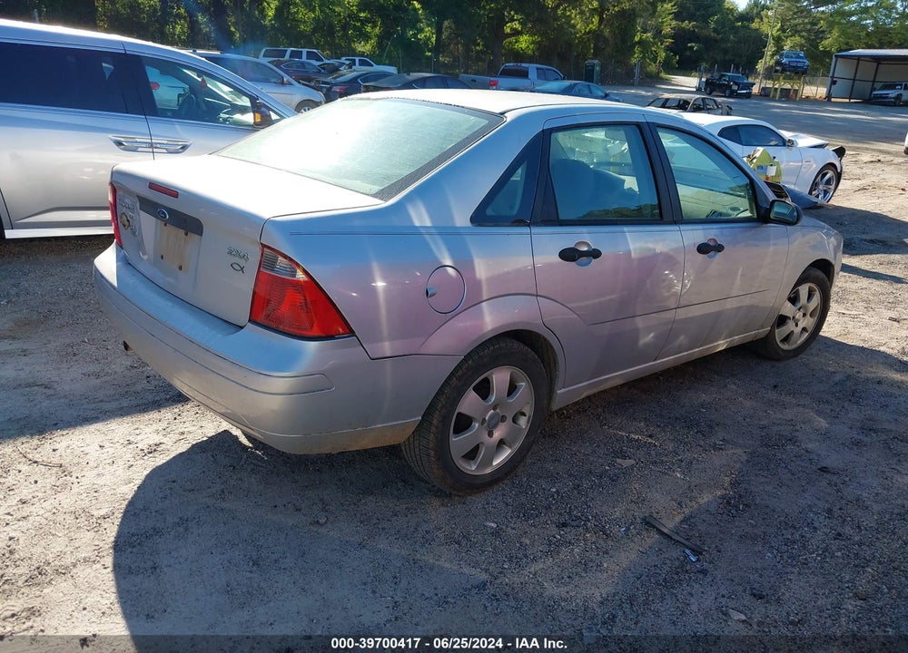 2005 FORD FOCUS ZX4 VIN: 1FAFP34N85W113881
