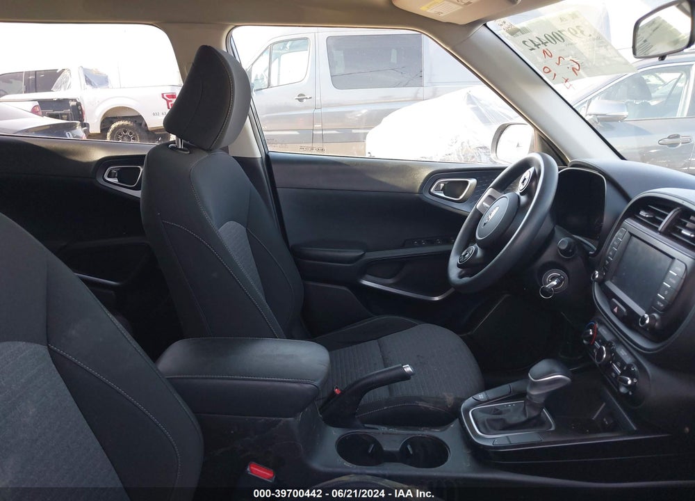 2020 KIA SOUL !/+/S VIN: KNDJ23AU7L7112971