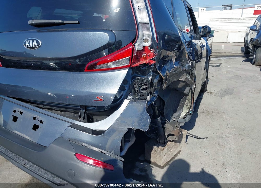 2020 KIA SOUL !/+/S VIN: KNDJ23AU7L7112971