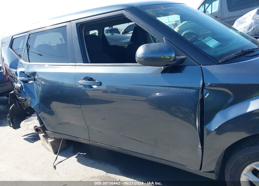 2020 KIA SOUL !/+/S VIN: KNDJ23AU7L7112971