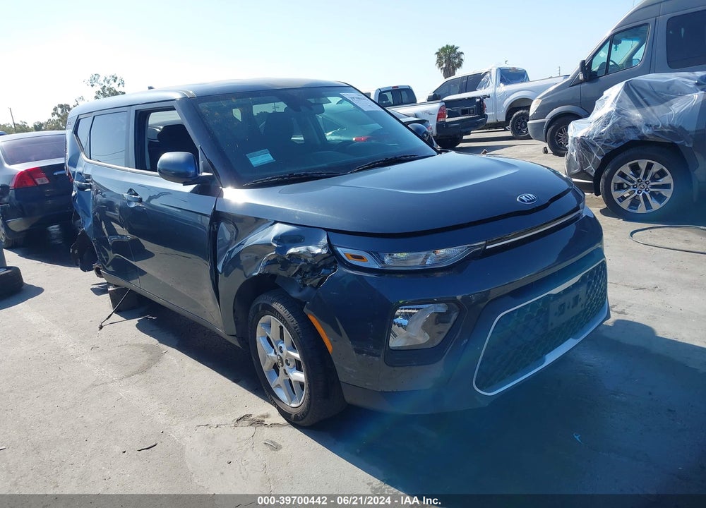 2020 KIA SOUL !/+/S VIN: KNDJ23AU7L7112971