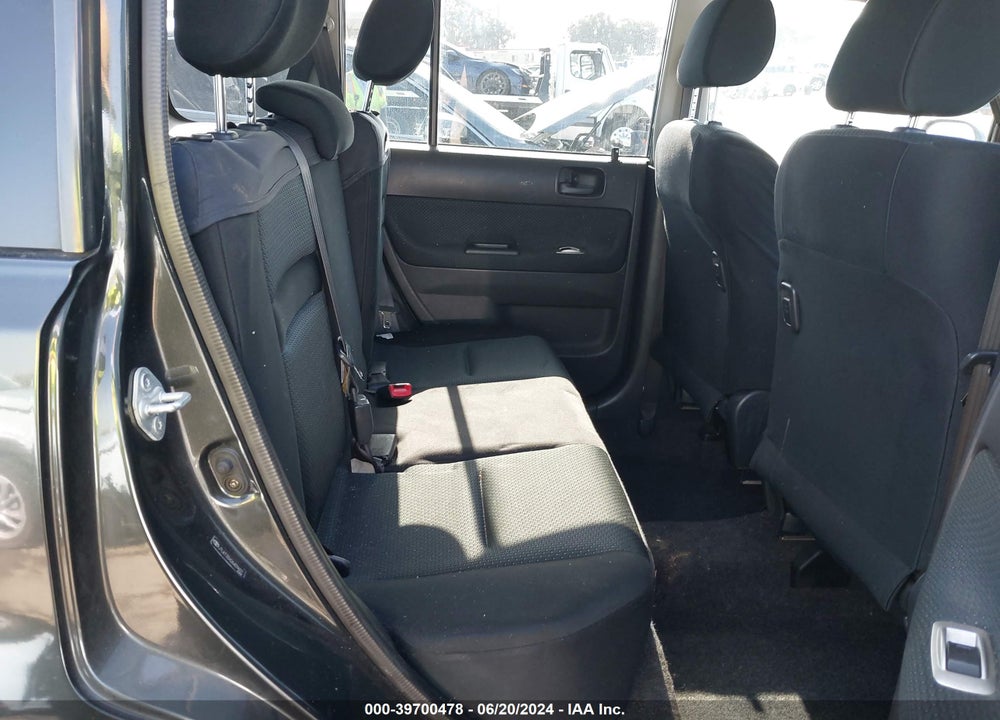 2006 SCION XB VIN: JTLKT334264096011