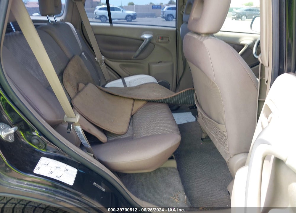 2005 TOYOTA RAV4 VIN: JTEGD20V950084624