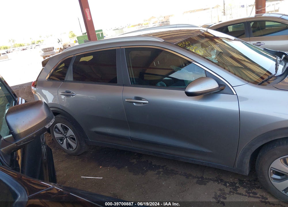 2022 KIA NIRO LX VIN: KNDCB3LC0N5542210