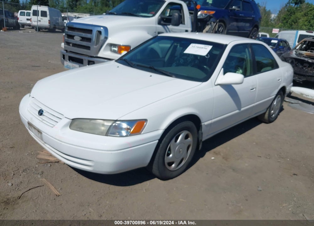 1998 TOYOTA CAMRY LE V6 VIN: JT2BF28K2W0110851