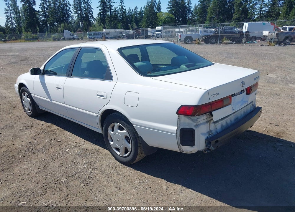 1998 TOYOTA CAMRY LE V6 VIN: JT2BF28K2W0110851
