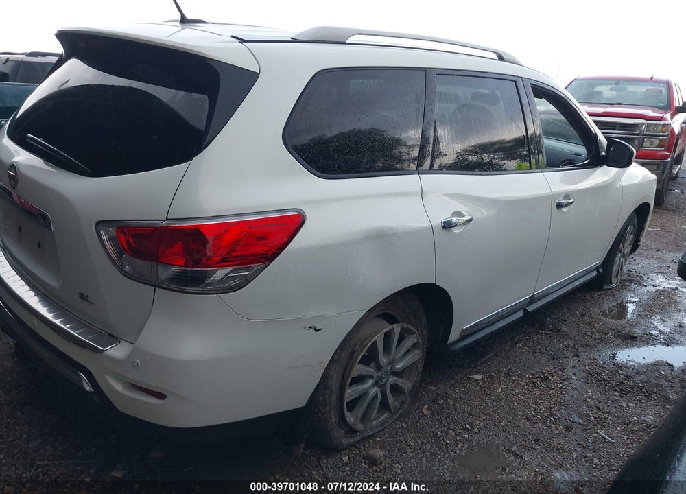 2014 NISSAN PATHFINDER SL VIN: 5N1AR2MN0EC643557