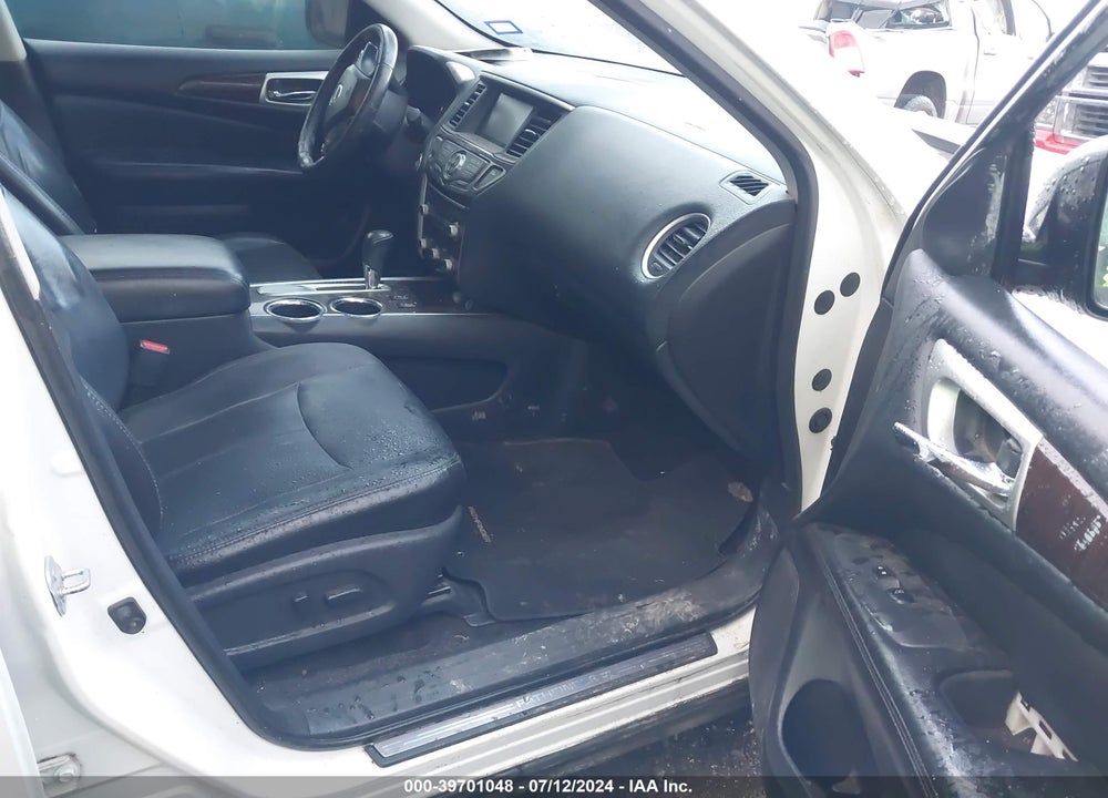 2014 NISSAN PATHFINDER SL VIN: 5N1AR2MN0EC643557