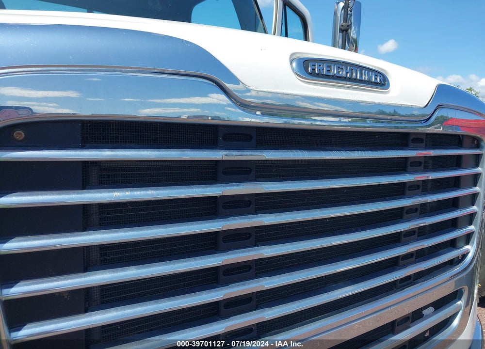 2017 FREIGHTLINER M2 112 VIN: 3AKJC5DV2HDJE2095