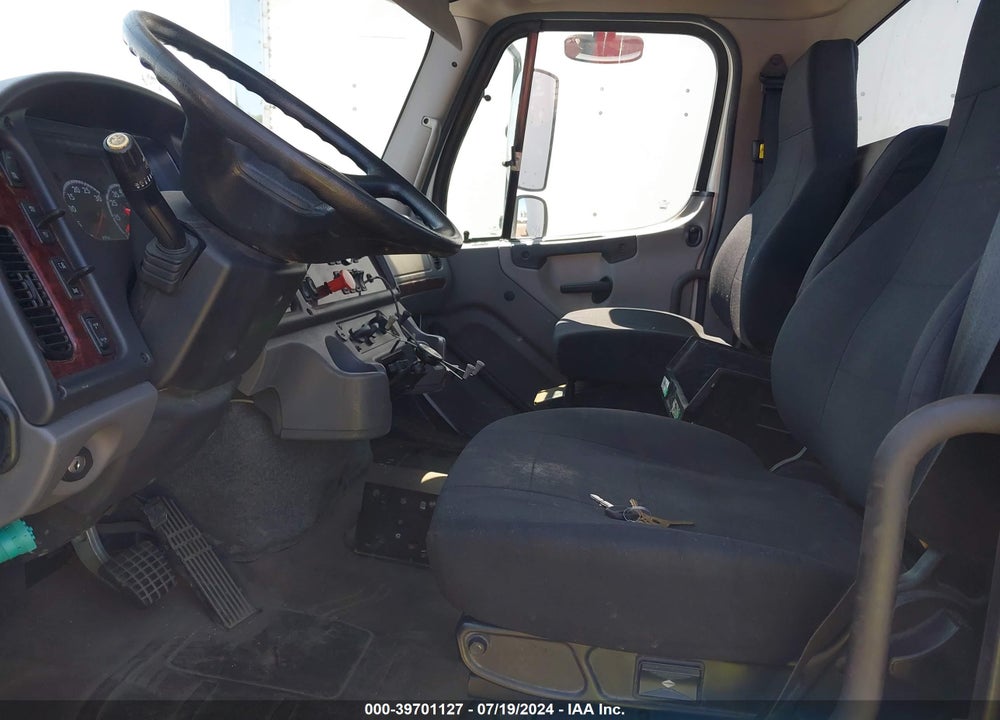 2017 FREIGHTLINER M2 112 VIN: 3AKJC5DV2HDJE2095