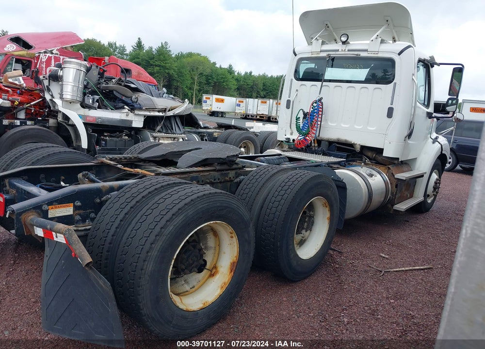 2017 FREIGHTLINER M2 112 VIN: 3AKJC5DV2HDJE2095