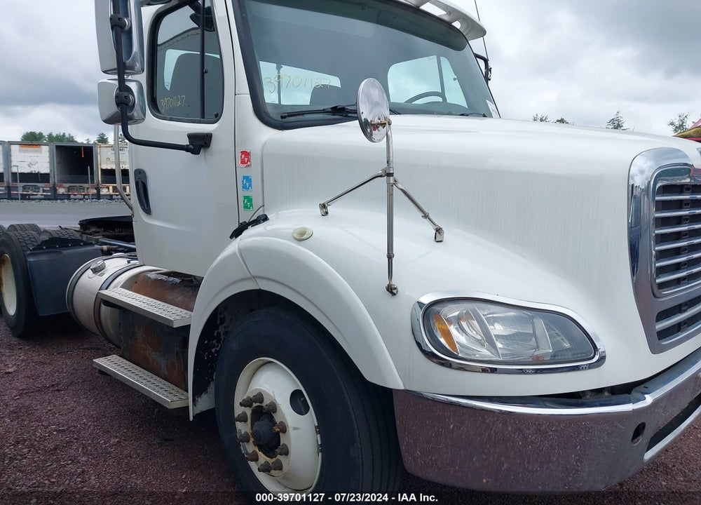 2017 FREIGHTLINER M2 112 VIN: 3AKJC5DV2HDJE2095