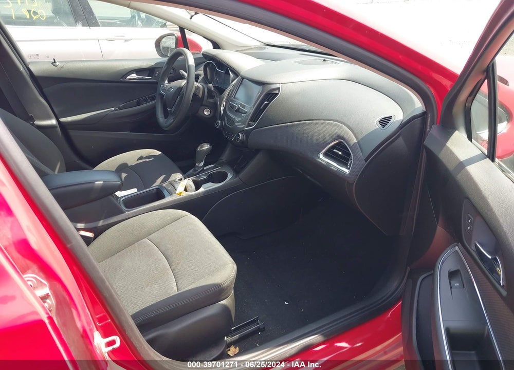 2018 CHEVROLET CRUZE LT AUTO VIN: 1G1BE5SM6J7167309
