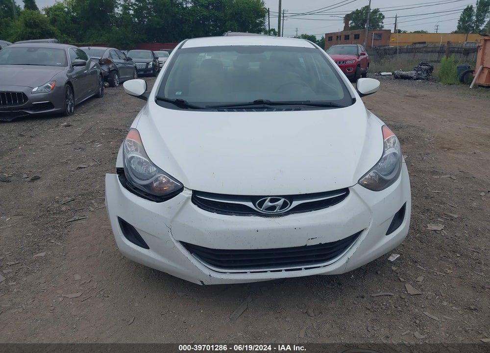 2011 HYUNDAI ELANTRA VIN: 5NPDH4AE7BH050234