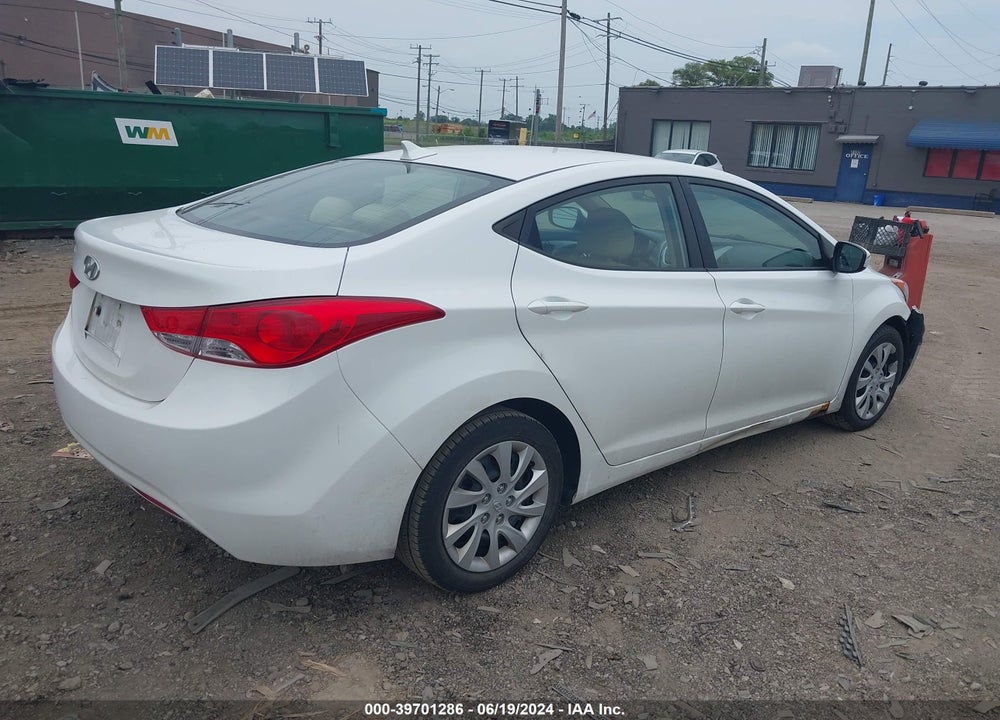 2011 HYUNDAI ELANTRA VIN: 5NPDH4AE7BH050234