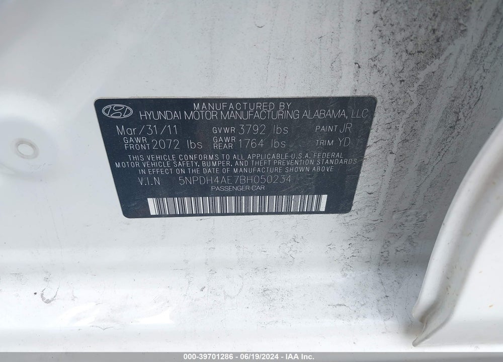 2011 HYUNDAI ELANTRA VIN: 5NPDH4AE7BH050234