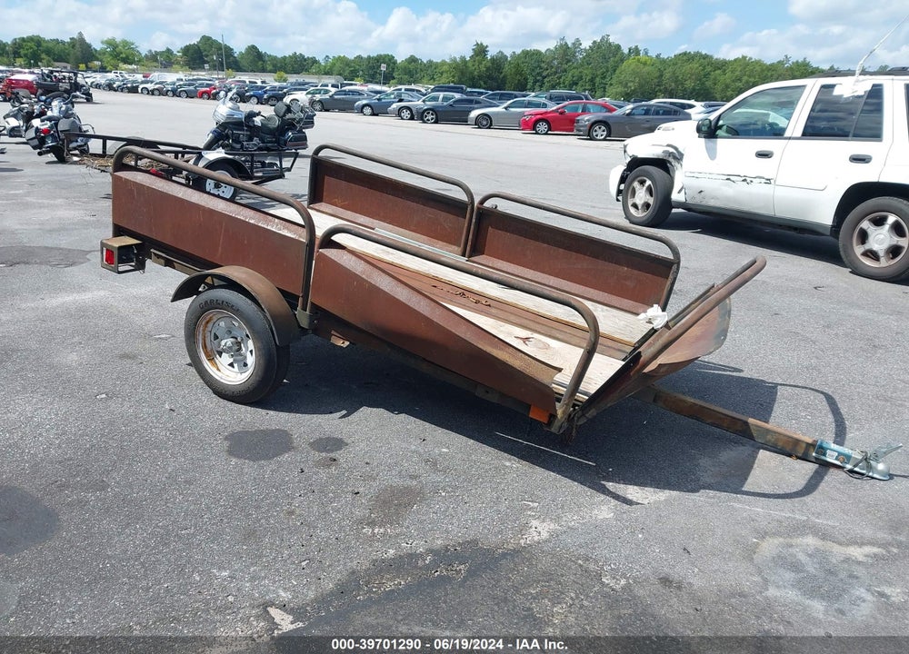 2003 TRAILER --- VIN: 2SWUW11A33G121192