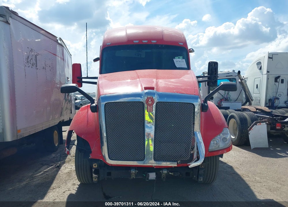 2019 KENWORTH T680 VIN: 1XKYD49X2KJ236827