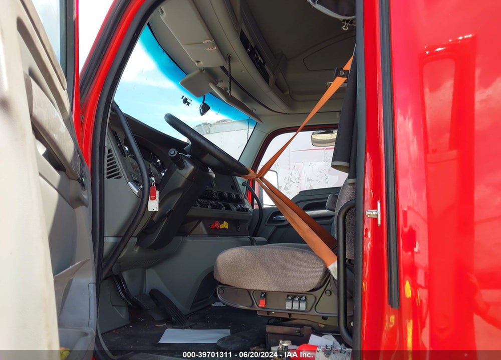 2019 KENWORTH T680 VIN: 1XKYD49X2KJ236827
