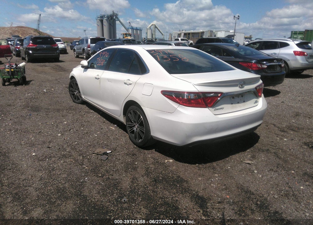2016 TOYOTA CAMRY SE VIN: 4T1BF1FK1GU157010