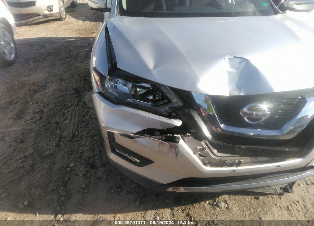2017 NISSAN ROGUE SV VIN: KNMAT2MV9HP559210