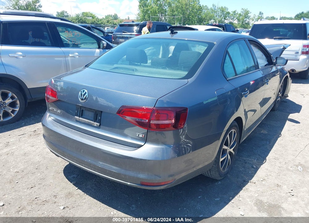 2016 VOLKSWAGEN JETTA 1.4T SE VIN: 3VWD67AJ3GM295034