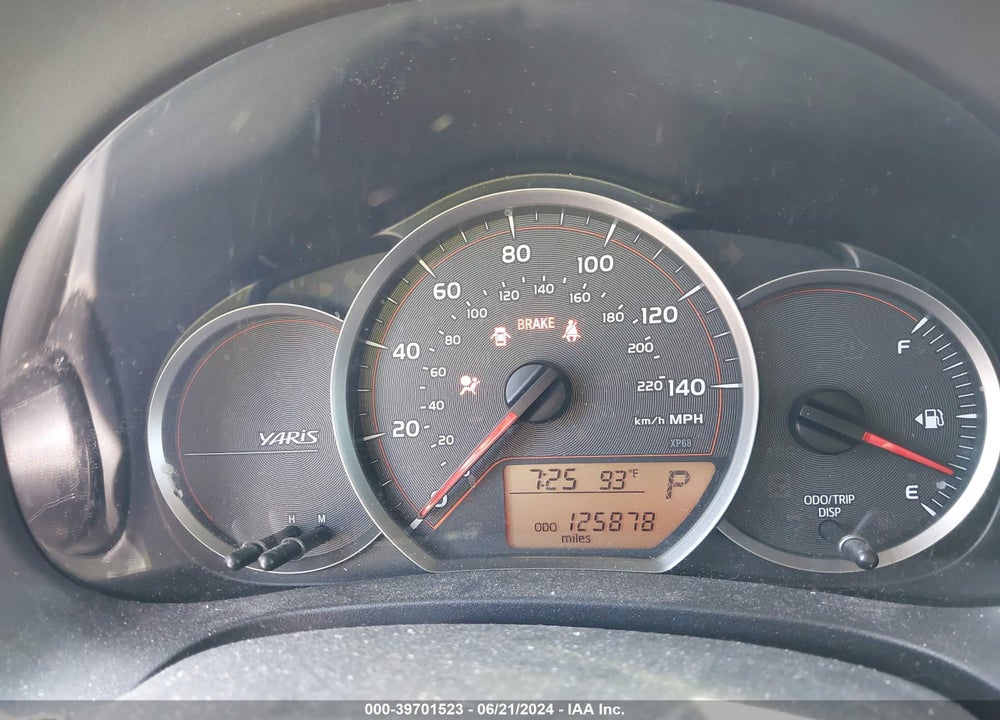 2012 TOYOTA YARIS LE VIN: JTDKTUD35CD535852
