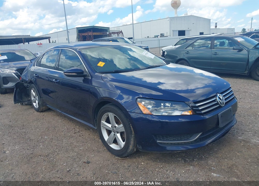 2012 VOLKSWAGEN PASSAT 2.5L SE VIN: 1VWBH7A32CC047677