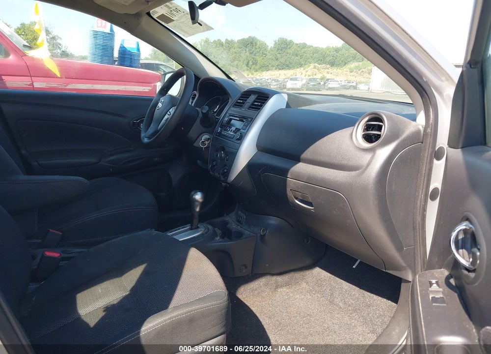 2017 NISSAN VERSA 1.6 SV VIN: 3N1CN7AP8HK453373