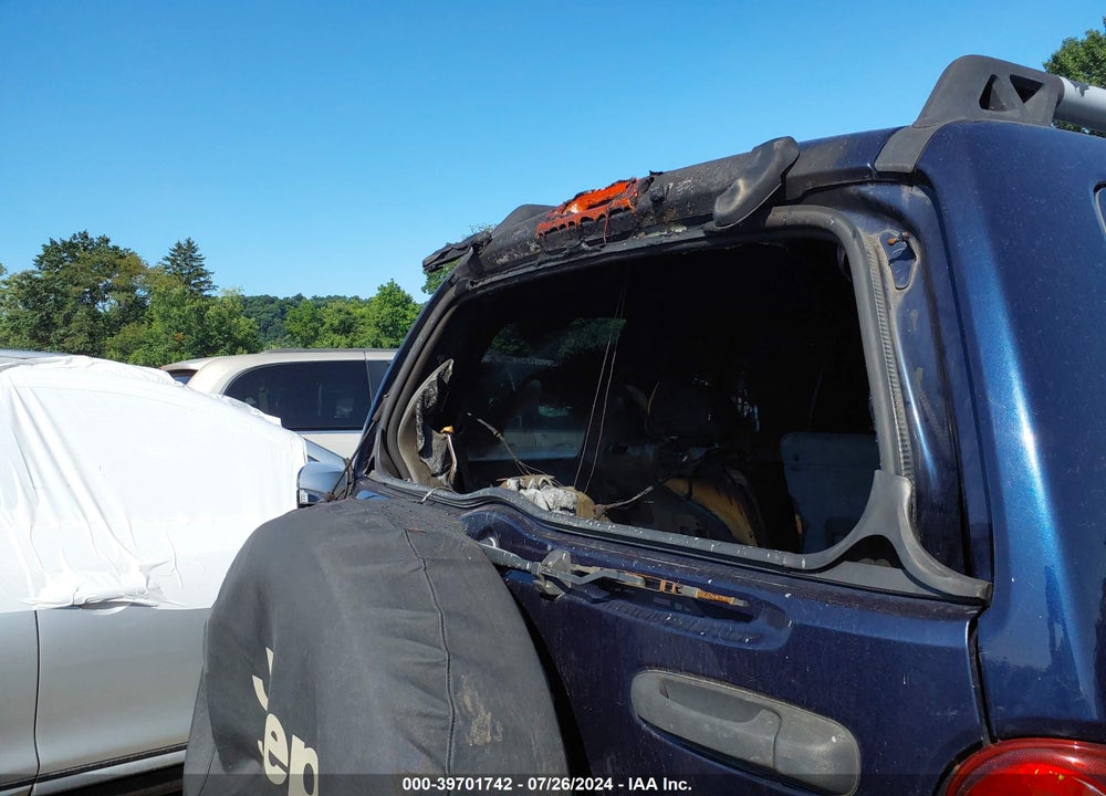 2005 JEEP LIBERTY RENEGADE VIN: 1J4GL38K75W723078